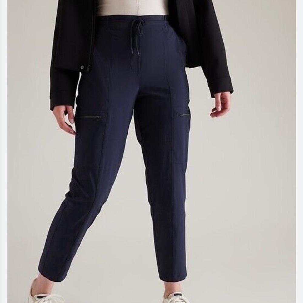 Athleta High Road Cargo Pant Stretch Athleisure 4